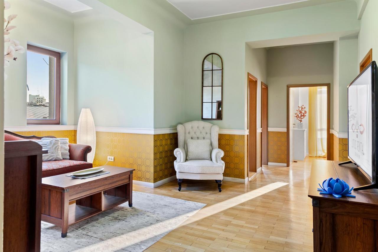City Heart Retreat Elegant Apartment بوخارست المظهر الخارجي الصورة