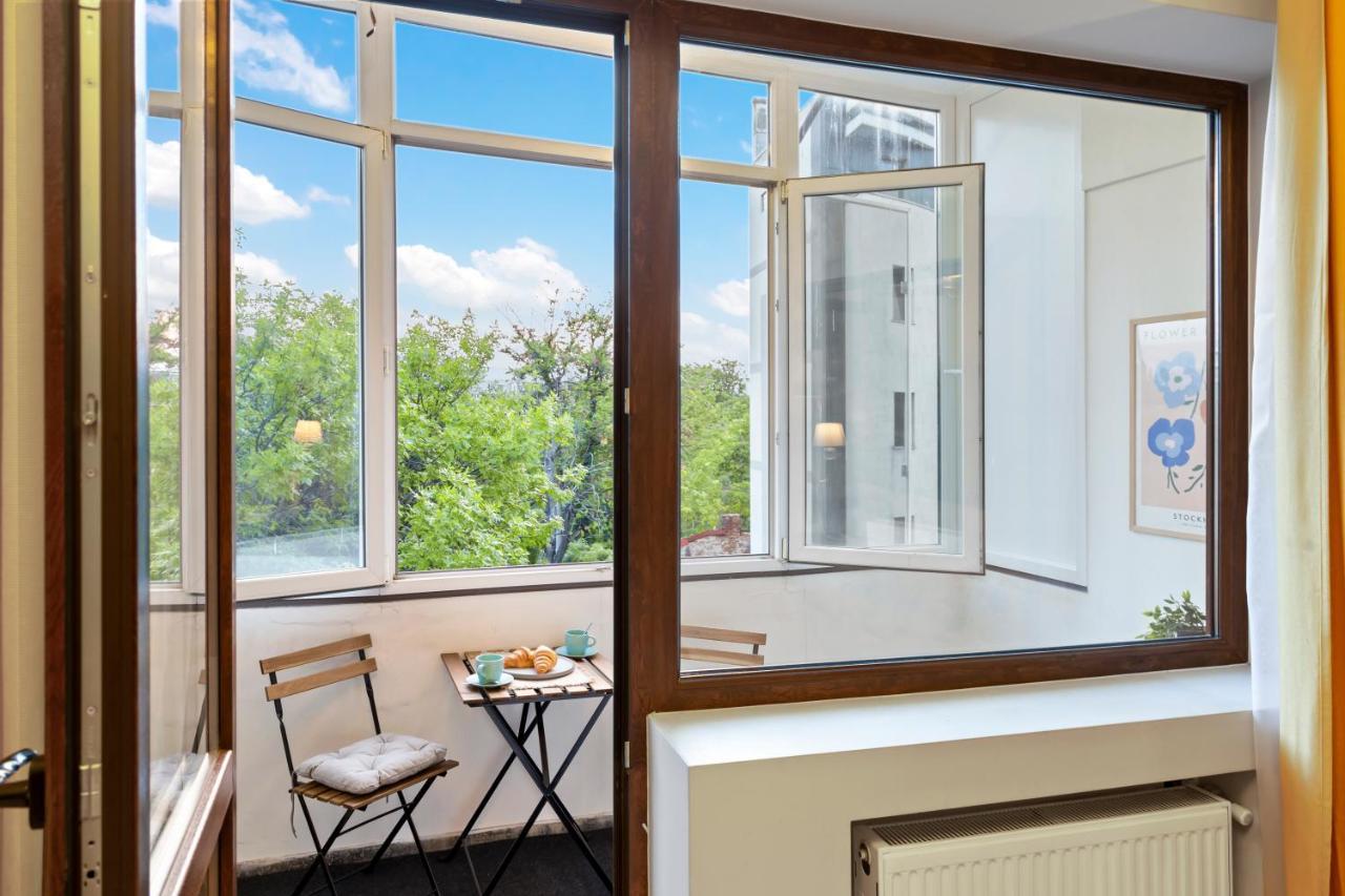 City Heart Retreat Elegant Apartment بوخارست المظهر الخارجي الصورة