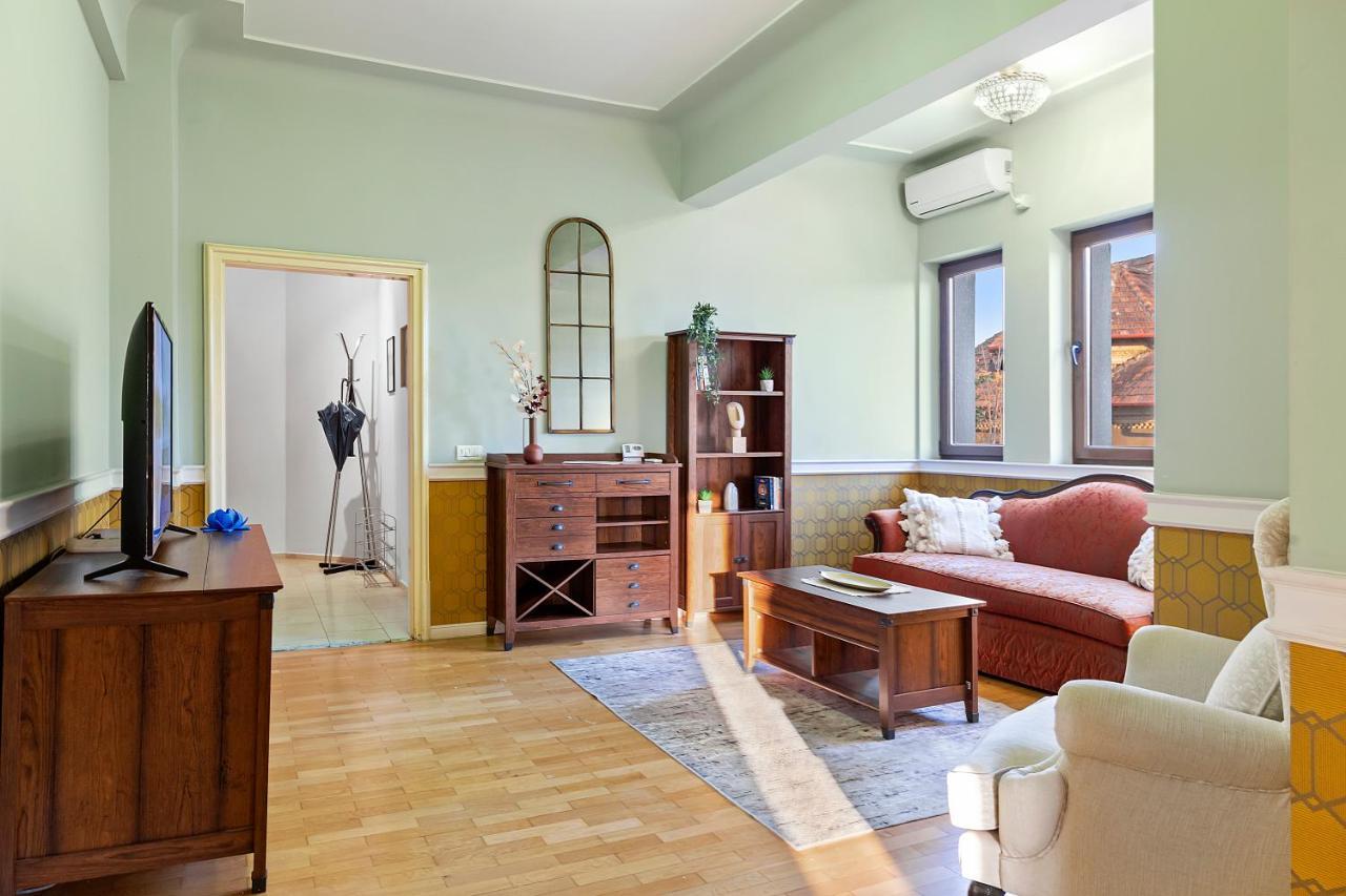 City Heart Retreat Elegant Apartment بوخارست المظهر الخارجي الصورة